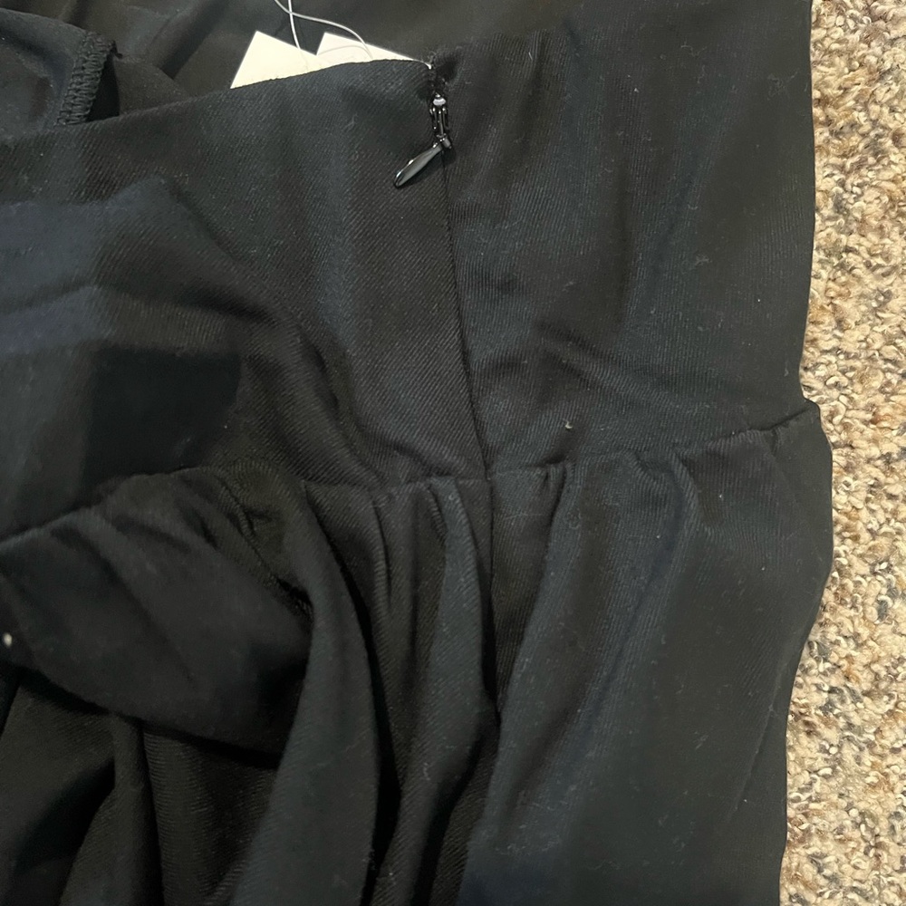 Hollister Black A-Line Bubble Skort - Picture 4 of 4